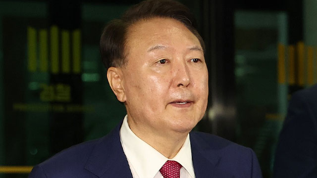 특검 “비화폰 삭제 시도는 내란죄 연속선상에 있는 범죄”…윤석열 구속영장청구서 살펴보니