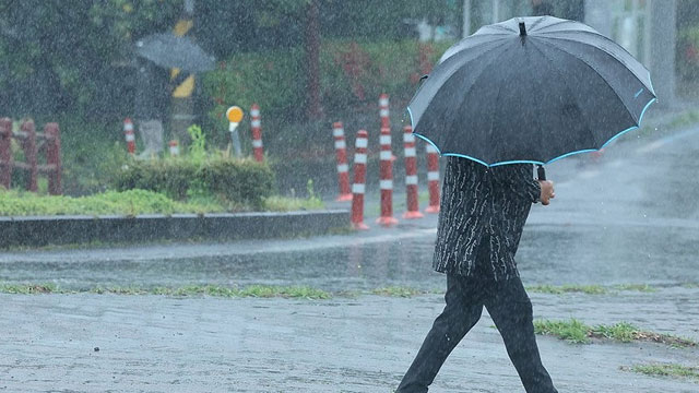 중대본 “장맛비로 주민 109명 일시 대피…<br>시설 피해·통제 잇따라”
