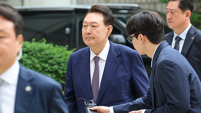 윤석열 전 대통령 체포영장 기각…특검 “28일 오전 <br>출석 요구”