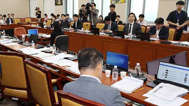 [속보] 방송 3법, 민주당 주도로 국회 과방위 전체회의 통과