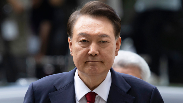 윤석열 전 대통령 넉 달만에 재구속…이 시각 <br>서울구치소