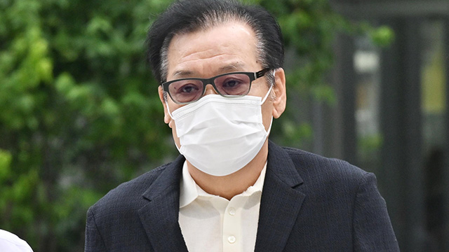 건진법사 전성배 영장심사 포기…“나도 잘못되어야 <br>한다고 생각해”