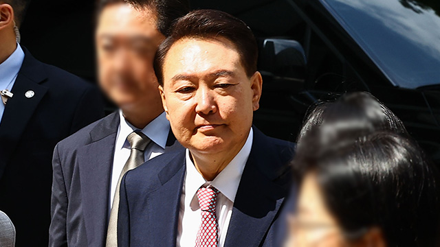 검찰 특수본, 윤석열 비화폰·CCTV 추가 확보 중