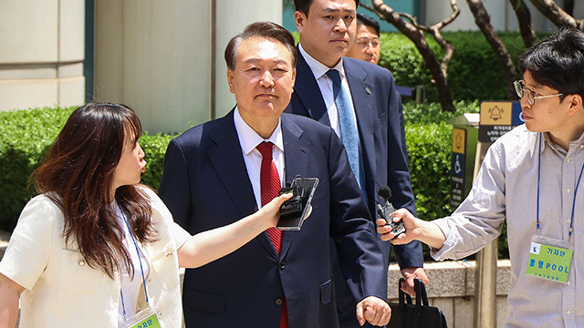 윤 전 대통령 측 “출석 요구 정당하지 않아”…경찰에 의견서 제출