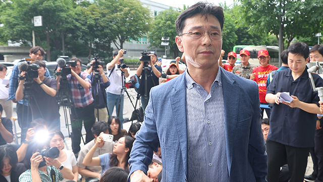 해병특검, 수사 첫날 임성근 4시간 조사…“곧 추가 조사”
