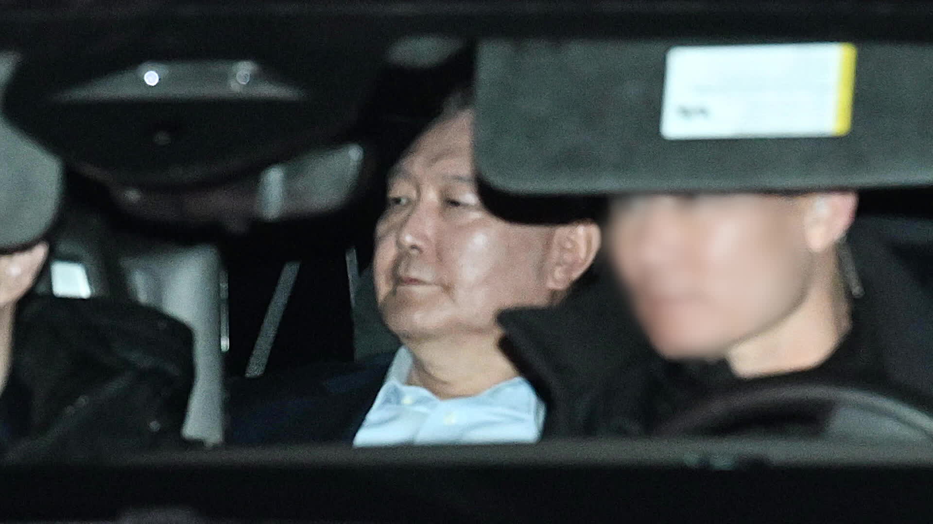 “아무 힘 없다” 반박에도…특검 ‘증거인멸 강조’ 통했다