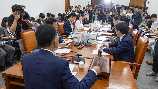 [속보] ‘노란봉투법’ 여당 주도로 국회 환노위 통과…<br>“다음 달 4일 본회의에서 처리”