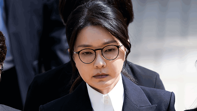 김건희 여사, 구속 후 첫 소환조사…“대부분 진술 거부”